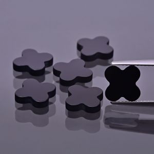 Clover from onyx 10x10 MM