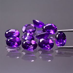 Oval stone, cone - amethyst 8x6 MM